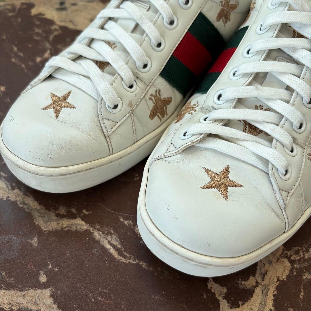 レ*ー様 Gucci ホワイトレザースニーカーBEEシェリーライン星蜂刺繍白24