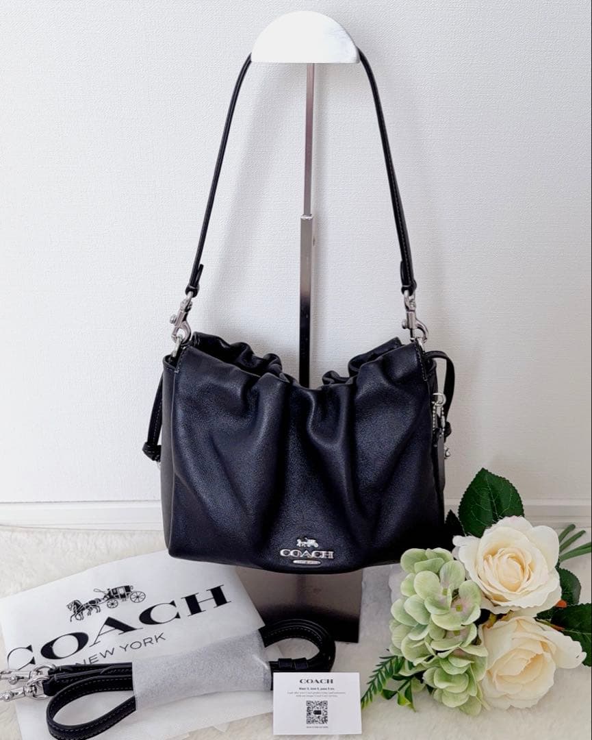 COACH ブラック ドローストリング ショルダーバッグ