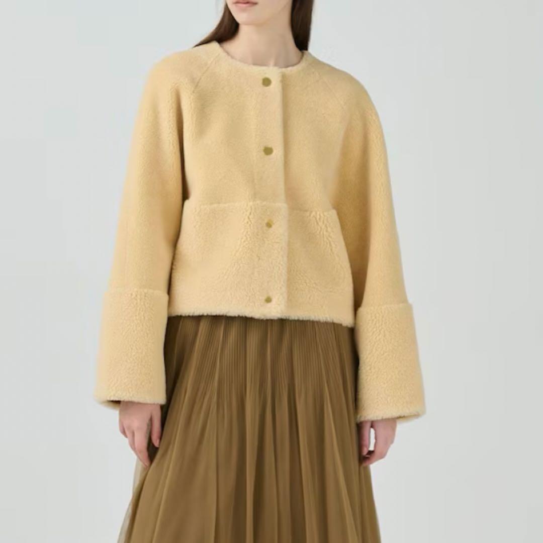 美品✨2025年 グレースコンチネンタル ノーカラーフェイクムートンジャケット