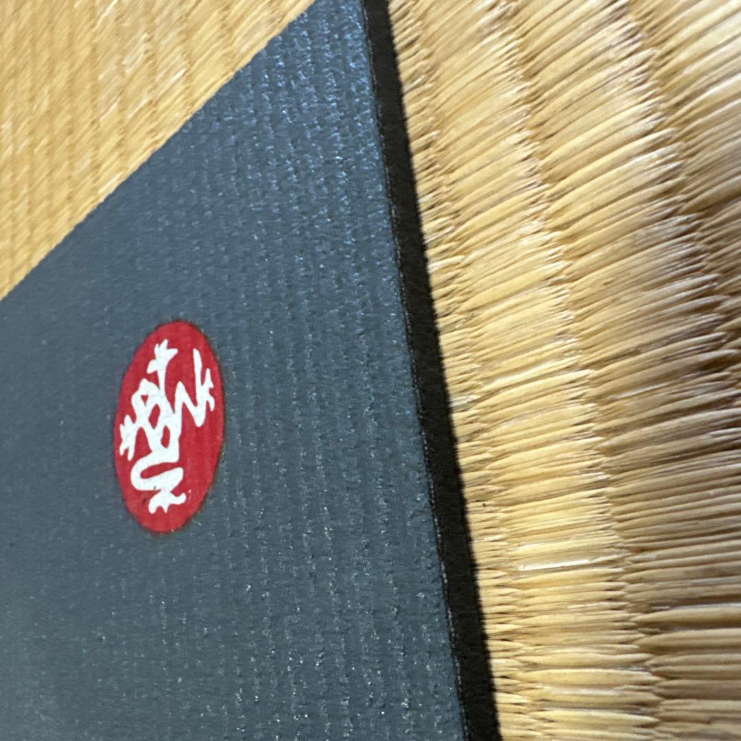 ダークブルーヨガマット　マンドュカ　Pro 6mm