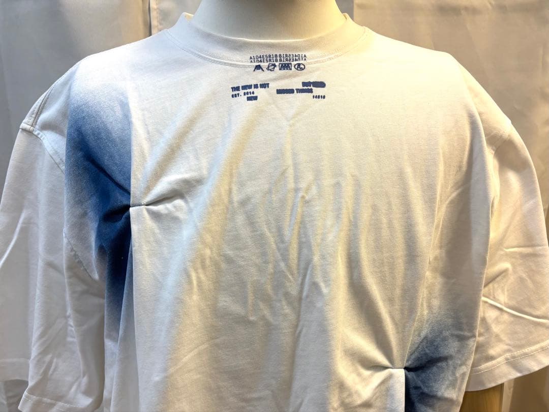 ADER ERROR　Nowia プリントTシャツ ホワイト×ブルー　XLサイズ