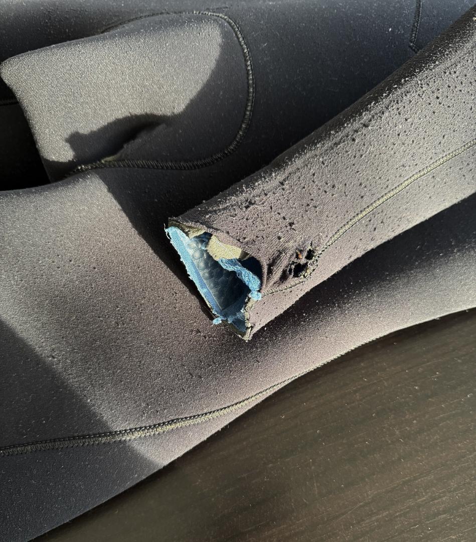 Quiksilver ブラック フルスーツ　フルジャージ