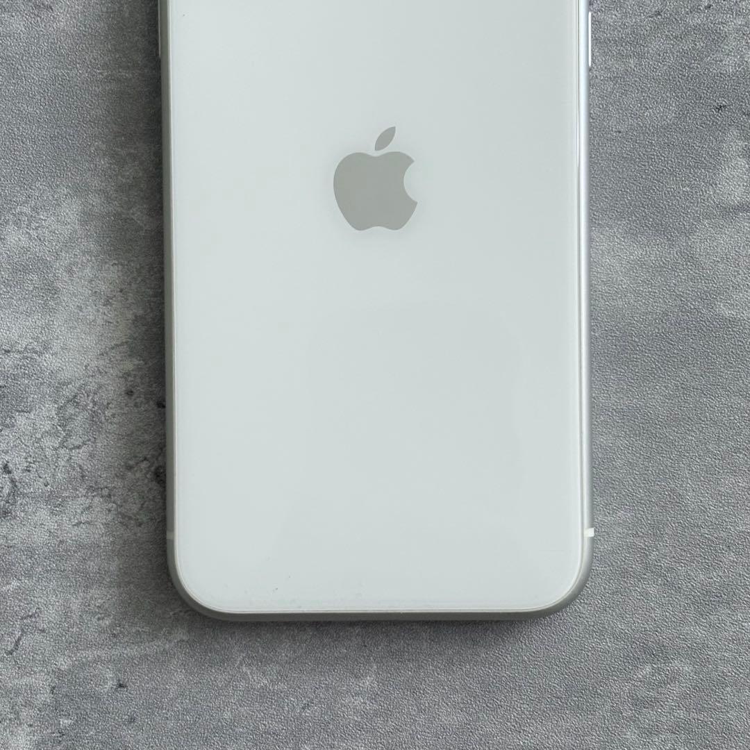 三*太様 iPhone 11 本体 ホワイト