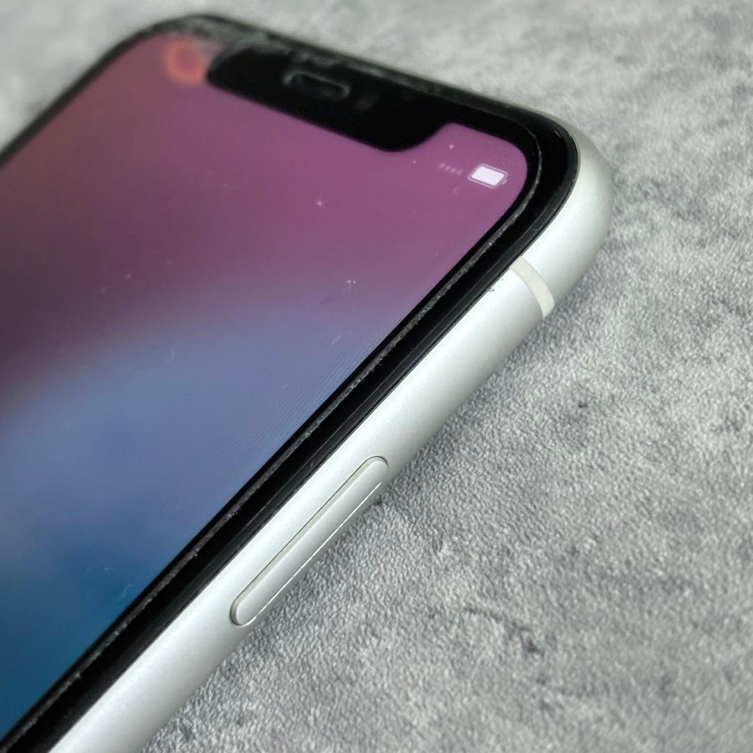 三*太様 iPhone 11 本体 ホワイト
