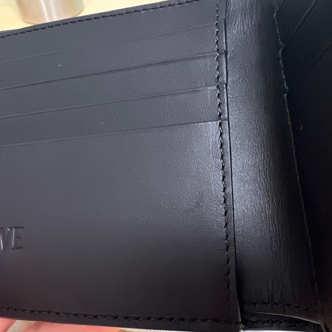 LOEWE ブラックレザー 二つ折り財布