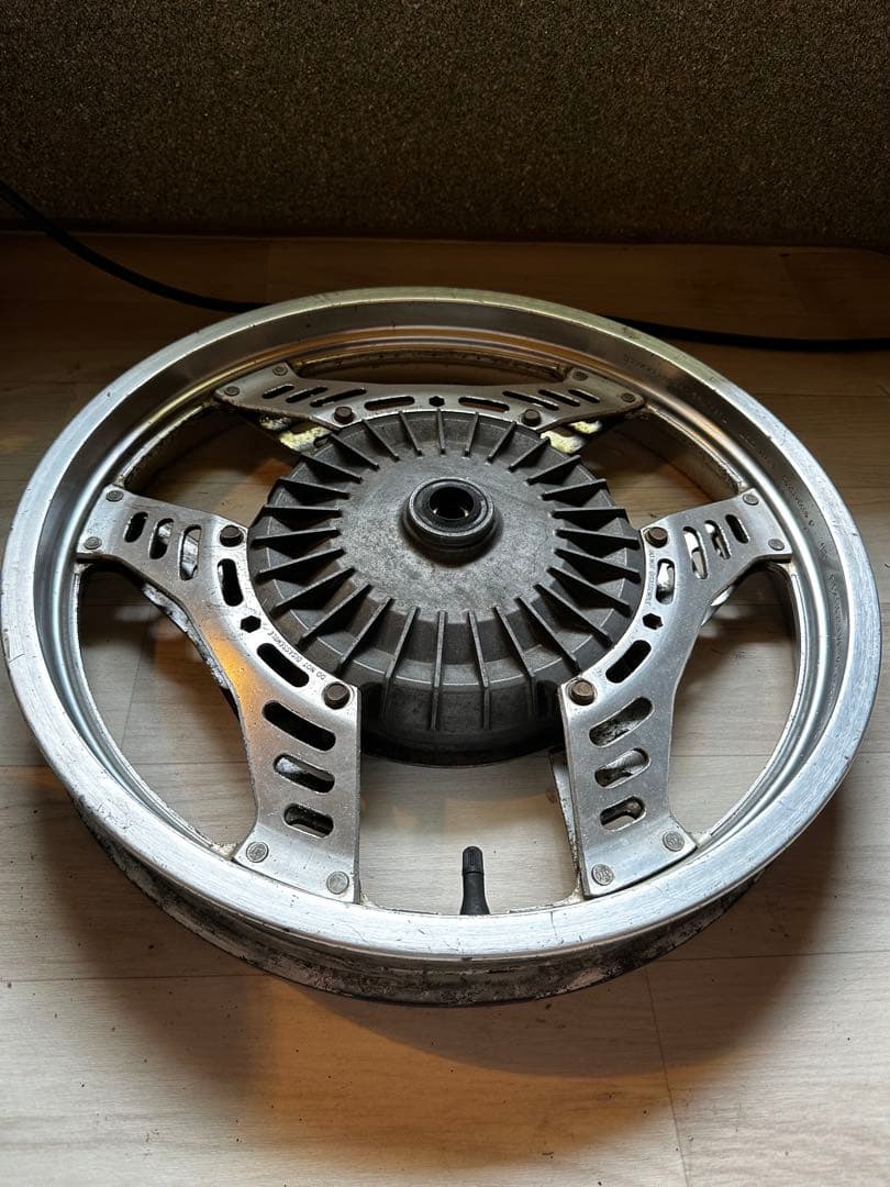 HONDA CBX400F 純正フロントホイール