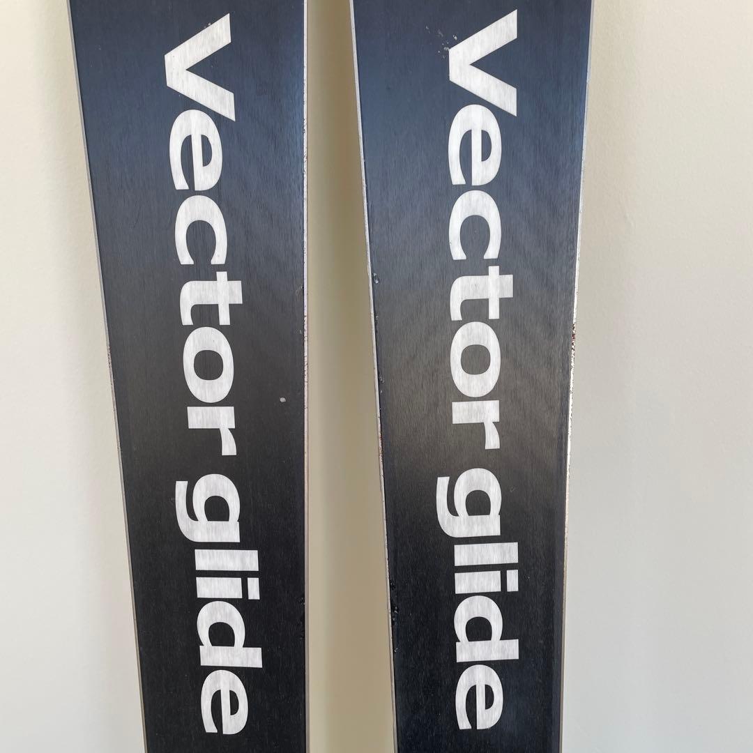 Vector Glide Clarity スキー板 クリーム色