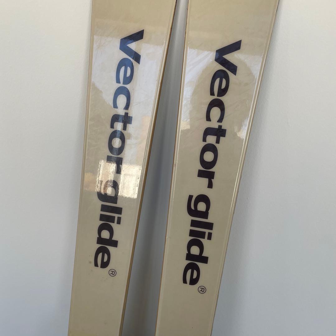 Vector Glide Clarity スキー板 クリーム色