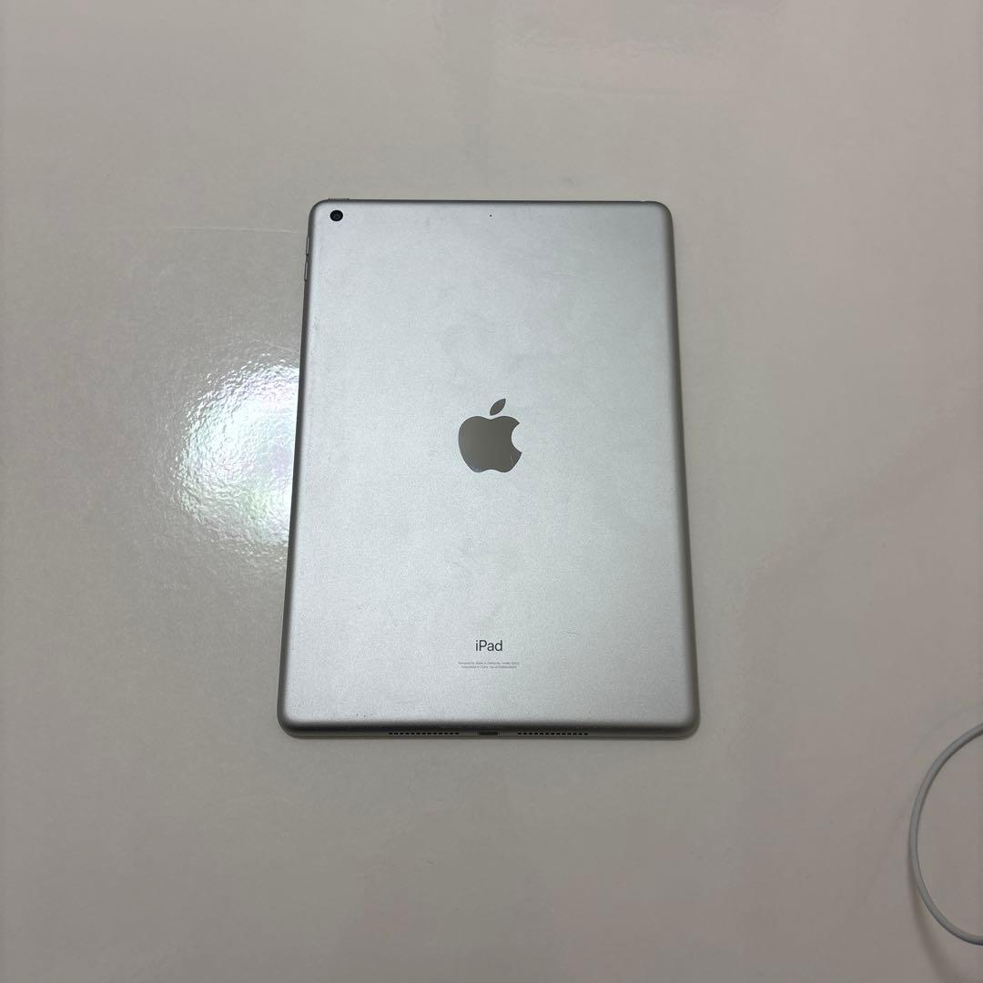 [充電器・箱付き・美品✨]iPad 第9世代64GB Wi-Fiモデル シルバー