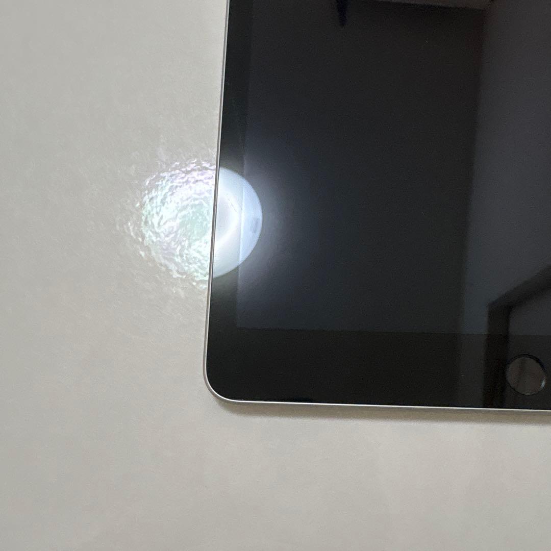 [充電器・箱付き・美品✨]iPad 第9世代64GB Wi-Fiモデル シルバー