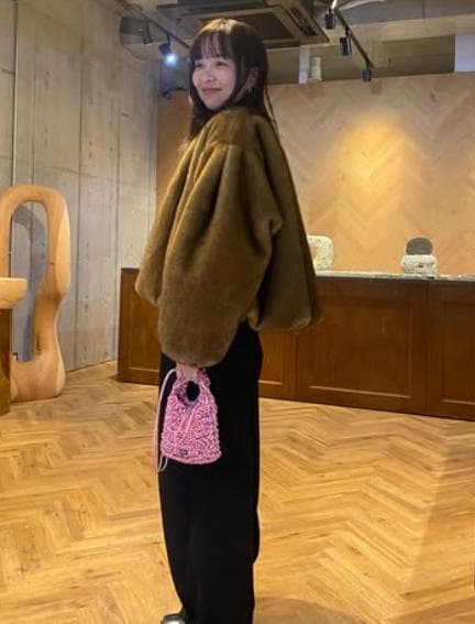 SELENAHCELIOS ブラウンファー風ボンバージャケット