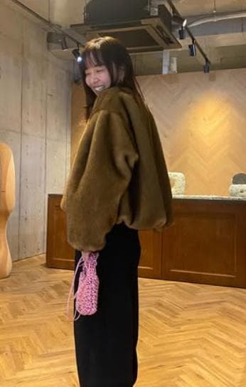 SELENAHCELIOS ブラウンファー風ボンバージャケット