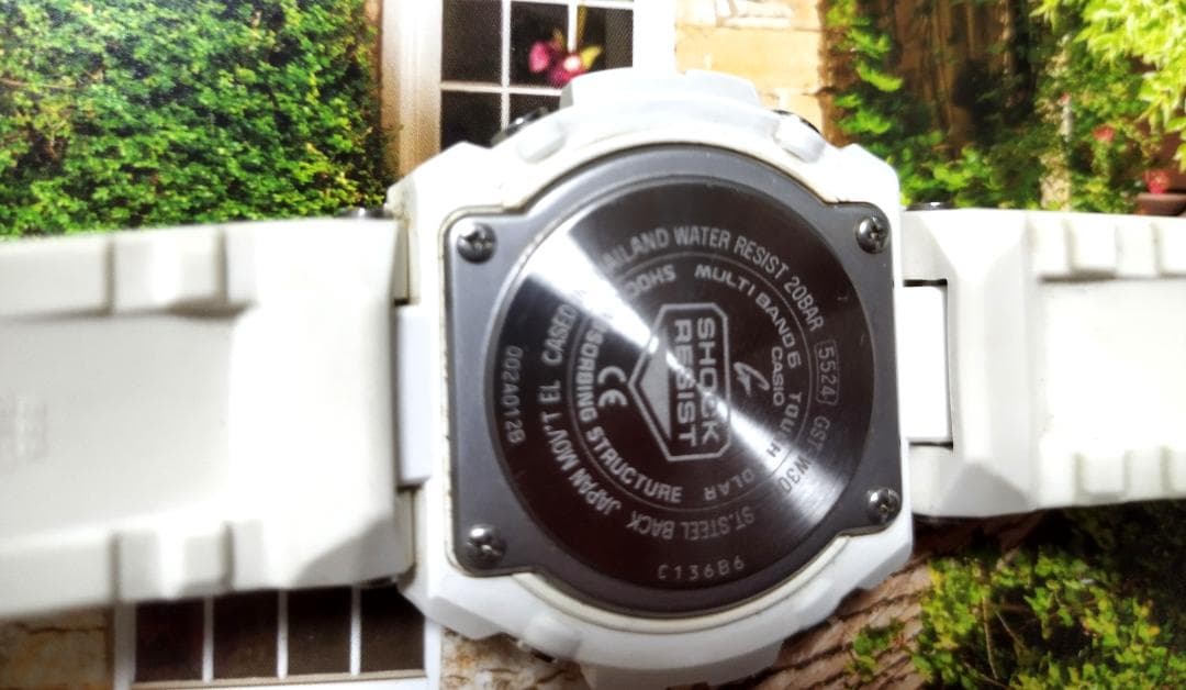 G-SHOCK ホワイト ラバーベルト