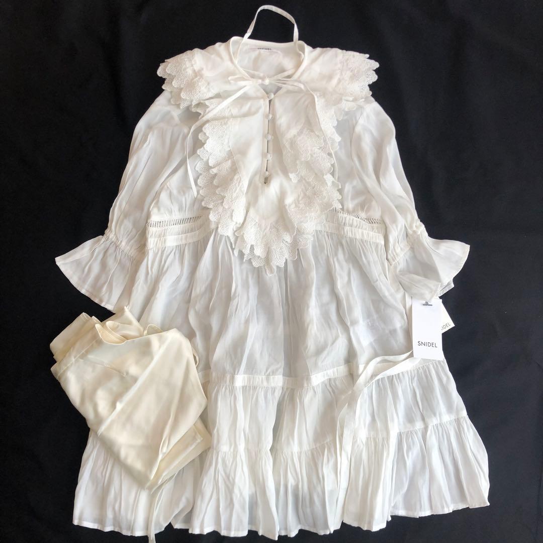 SNIDELコットンライクラッフルカラーチュニック