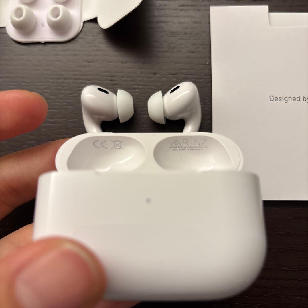 Apple AirPods Pro (第2世代) 本体 ケース付き