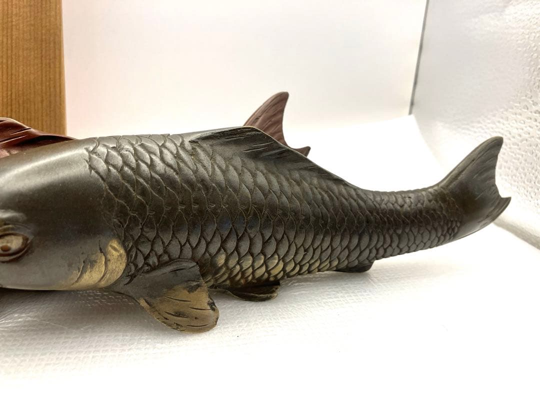 鯉の置物　和風置物　真鍮製　双鯉　真鯉・錦鯉　双鯉夫婦鯉　コイ　ペア　2匹　在名