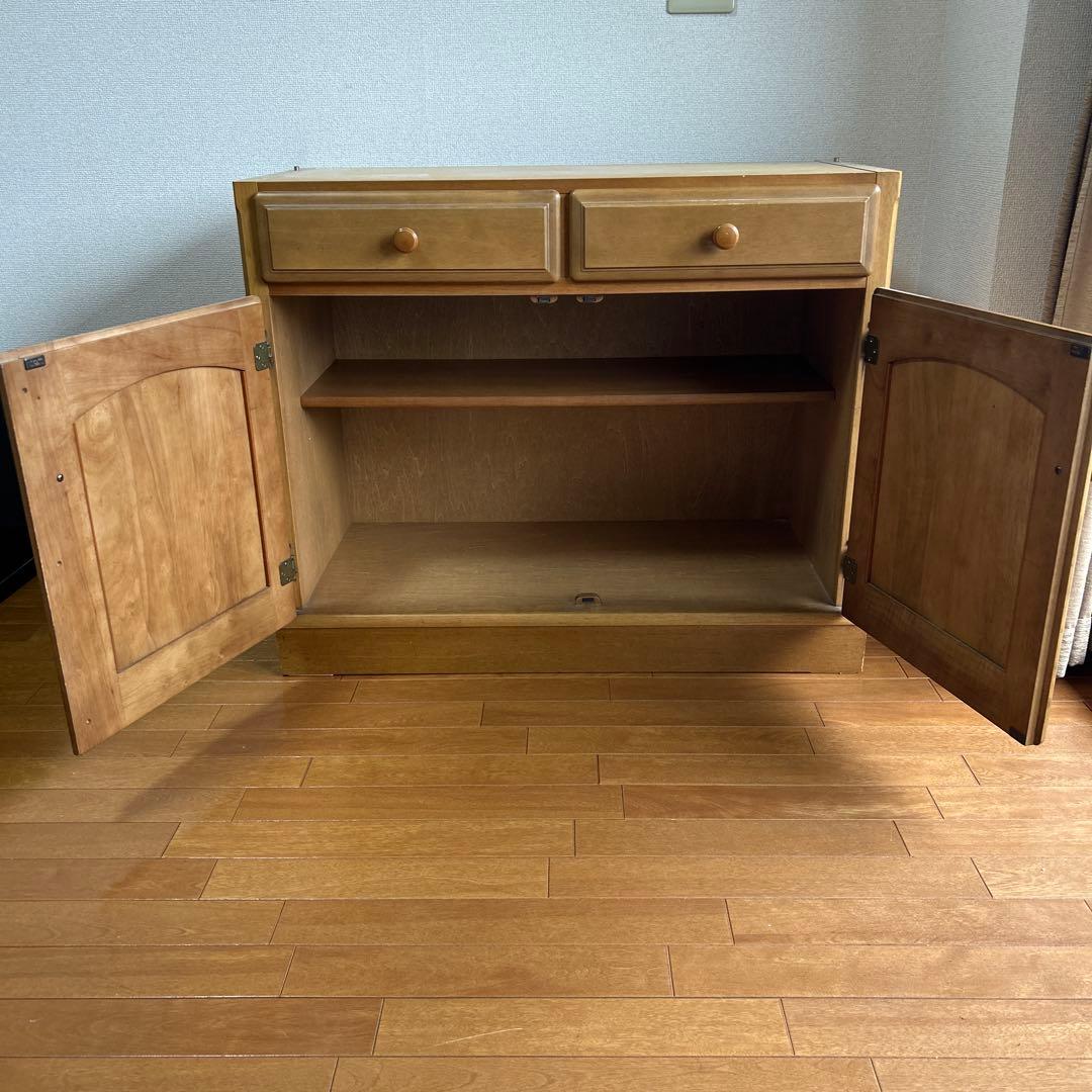 【KARIMOKU カリモク】 木製食器棚 ガラス扉 5段