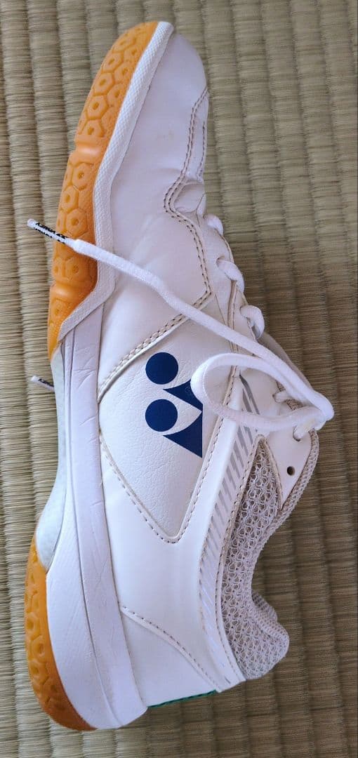 【中古品】ヨネックス バドミントンシューズ ホワイト【75周年記念】