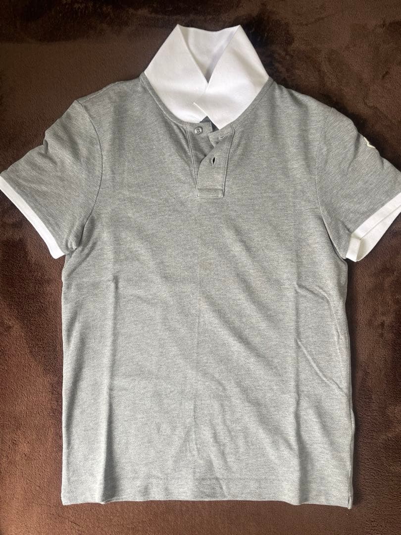 MONCLER モンクレール襟ロゴ　ポロシャツ　XS グレー