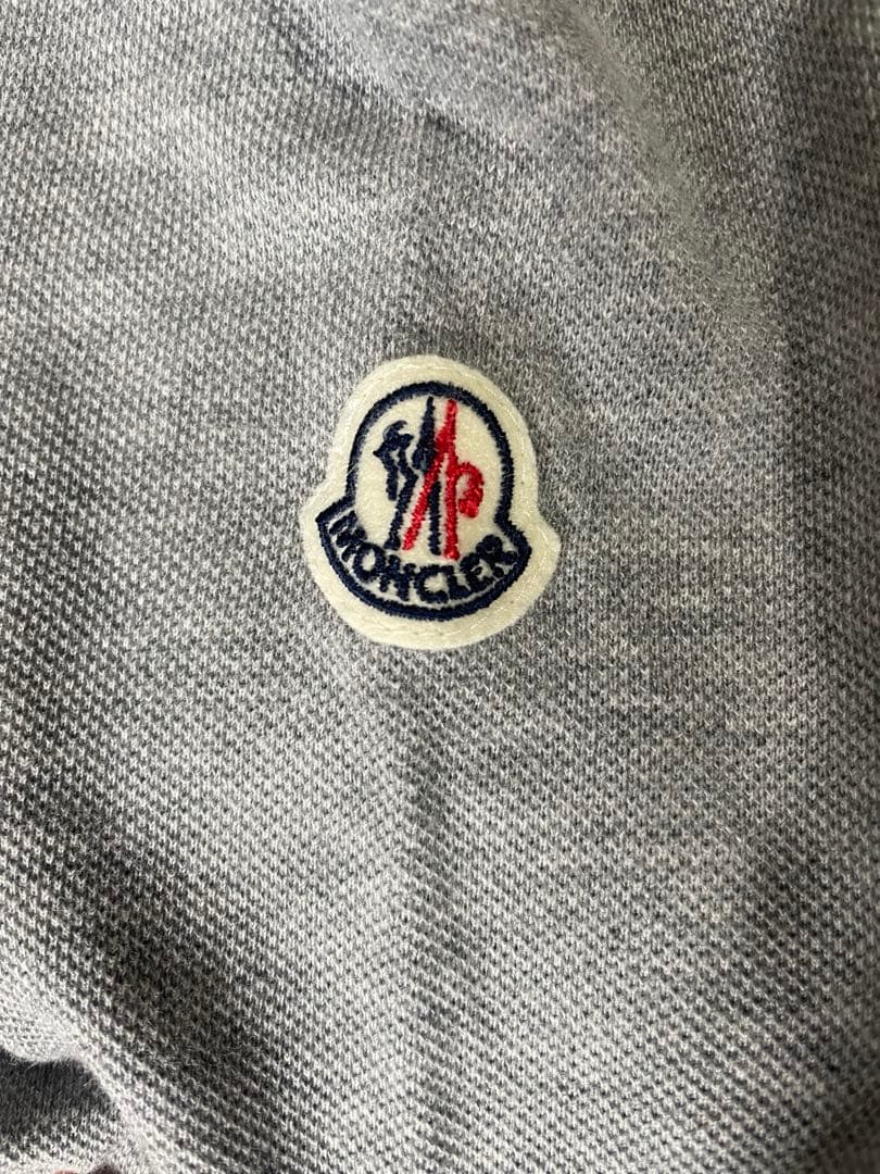 MONCLER モンクレール襟ロゴ　ポロシャツ　XS グレー