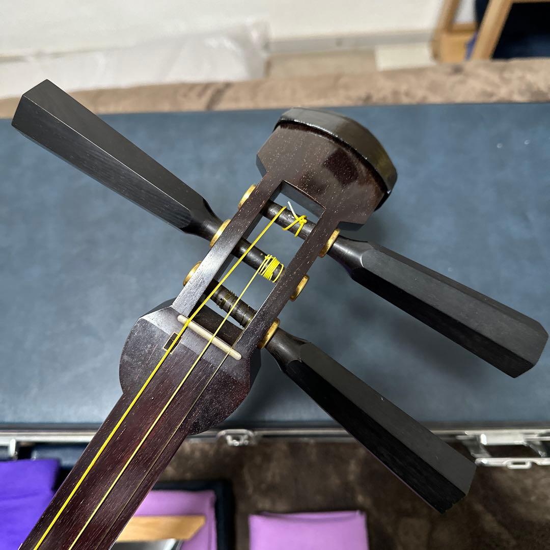 【本日限定】太棹三味線（紅木）ピックアップ付き　付属多数