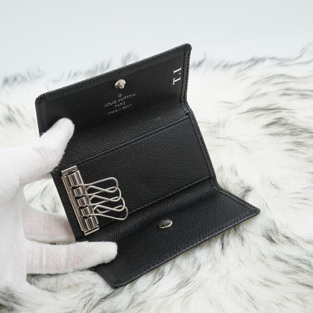 未使用品　箱付き　LOUIS VUITTON ルイ・ヴィトン　キーケース　タイガ
