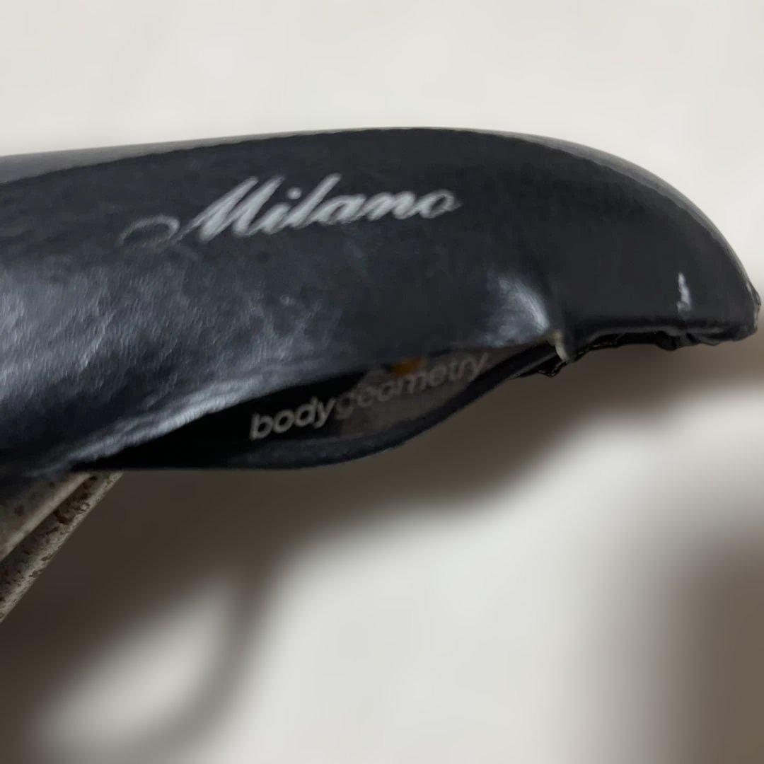 Specialized サドル 黒