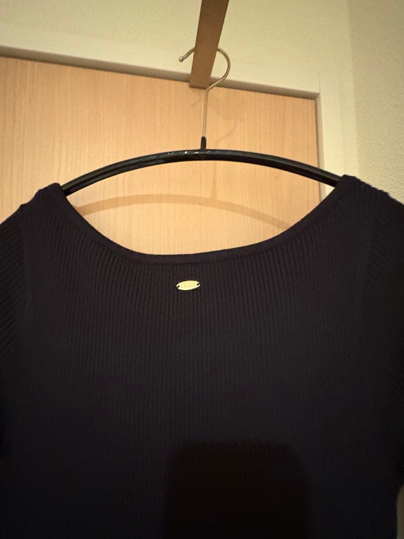 anuansボートネックイレギュラーヘムドッキングニットワンピース