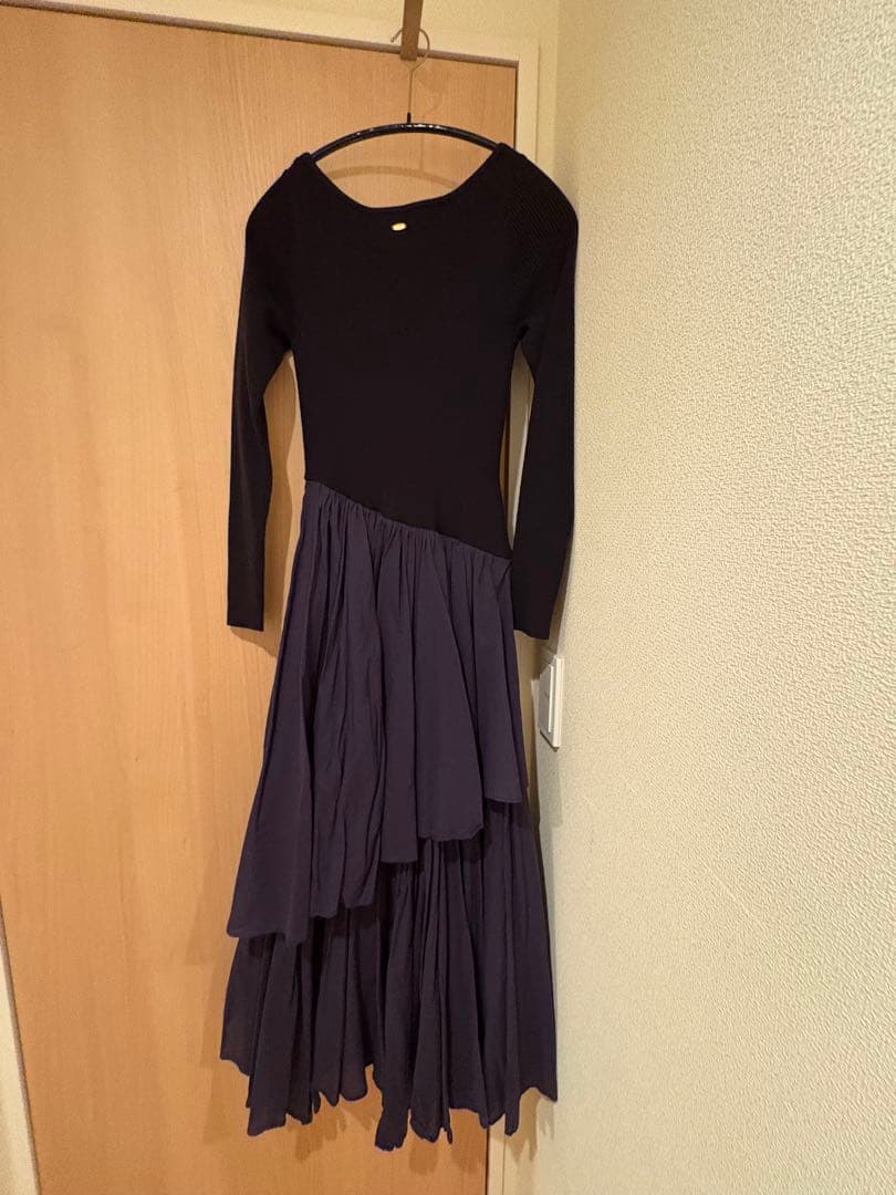 anuansボートネックイレギュラーヘムドッキングニットワンピース