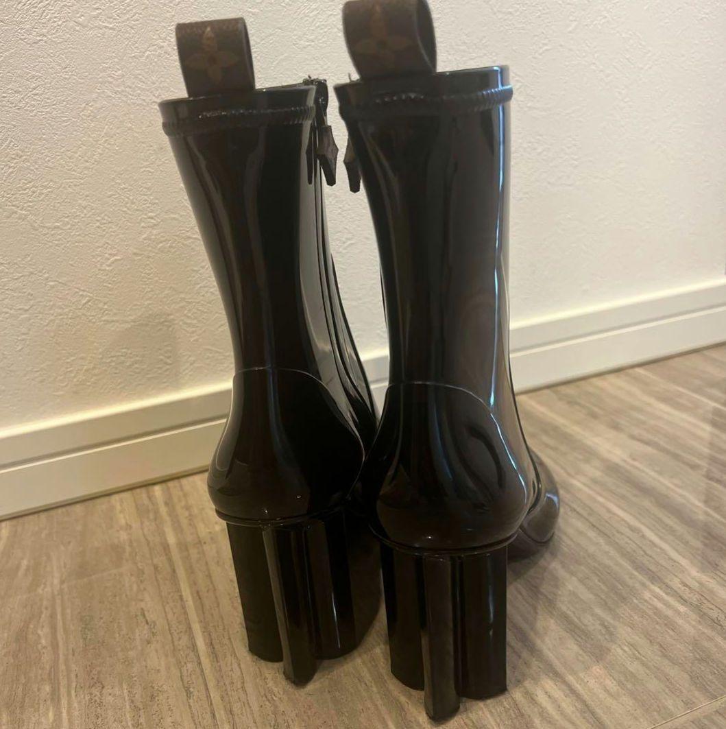 ルイヴィトン レインブーツ