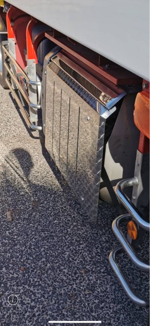 17スーパーグレート　4穴用ウロコマフラーカバー