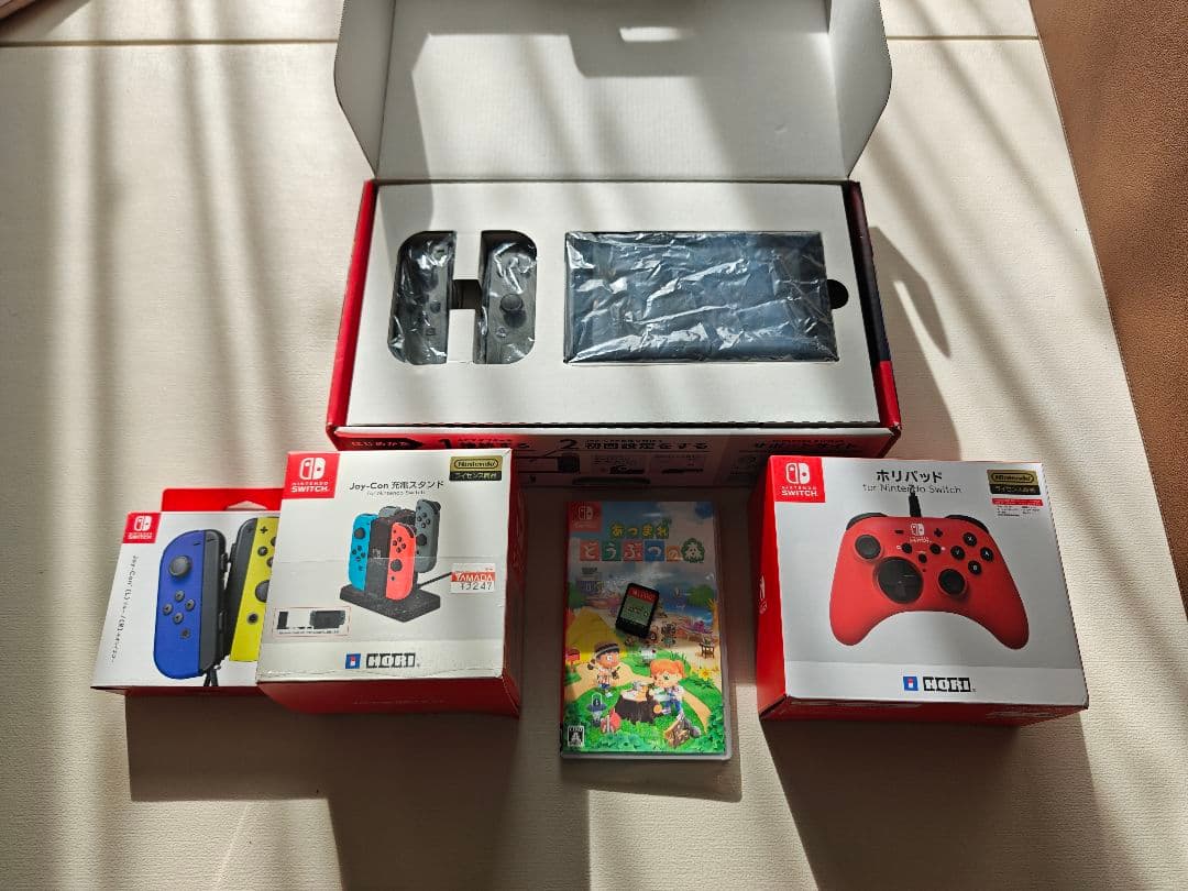 Nintendo Switch　ジョイコン　充電スタンド　ホリパッド　あつ森