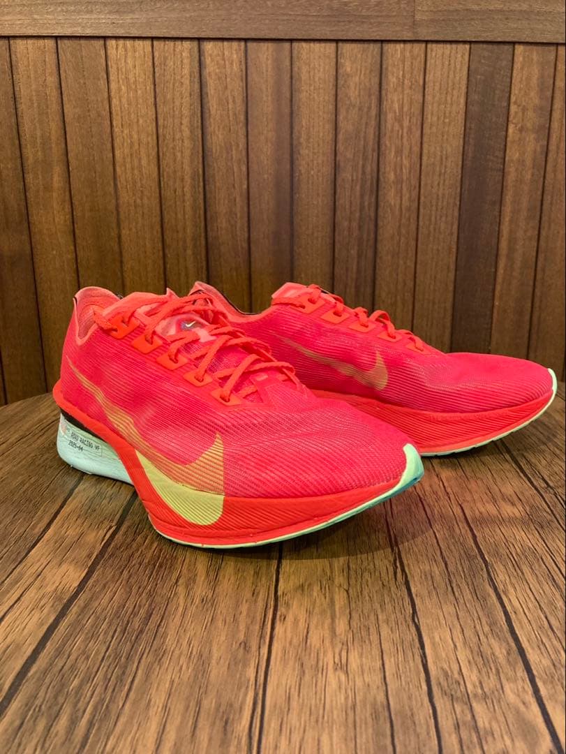 中古品 【NIKE】ズームX ヴェイパーフライ ネクスト% 4 25cm