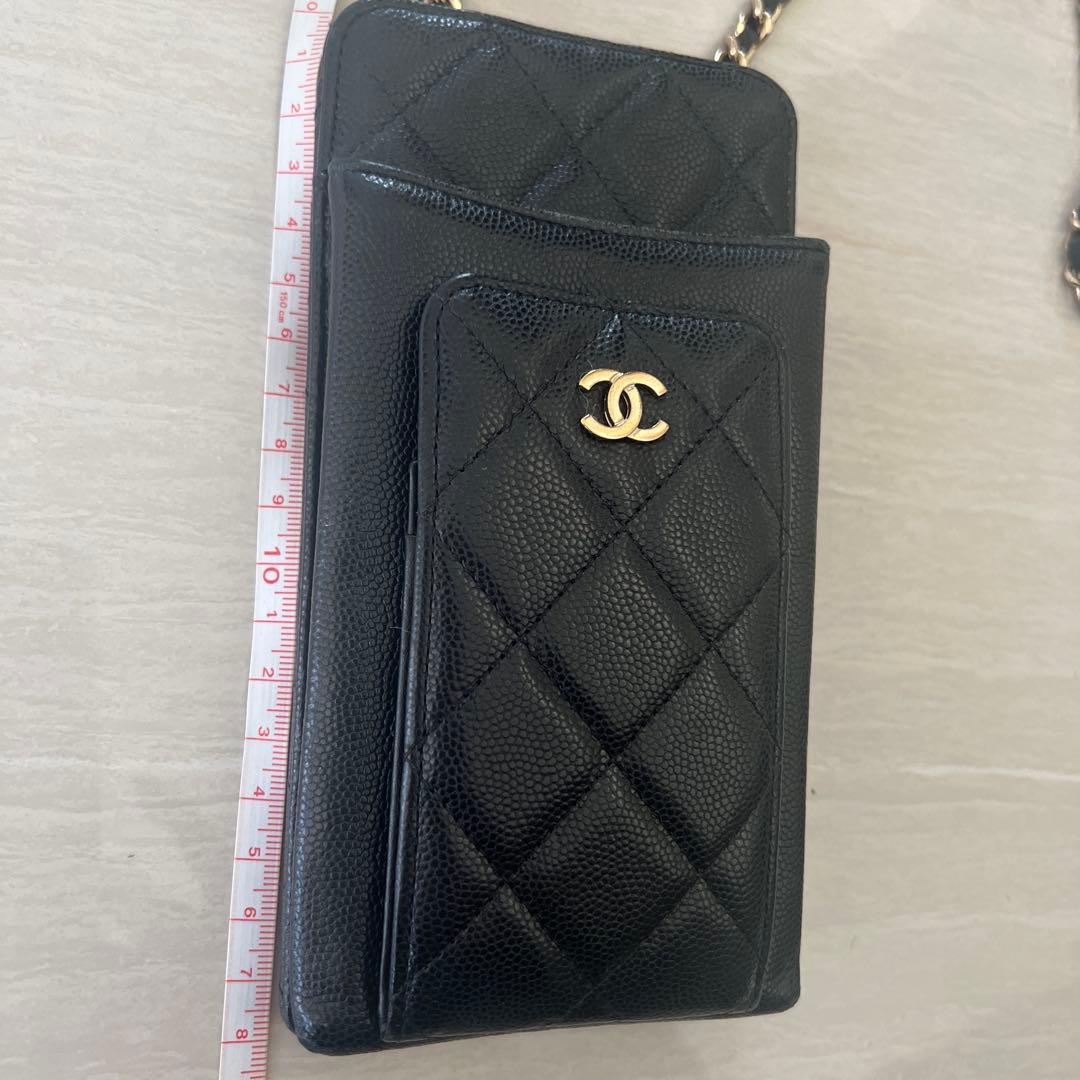 シャネルフォンケースショルダーキャビアスキン