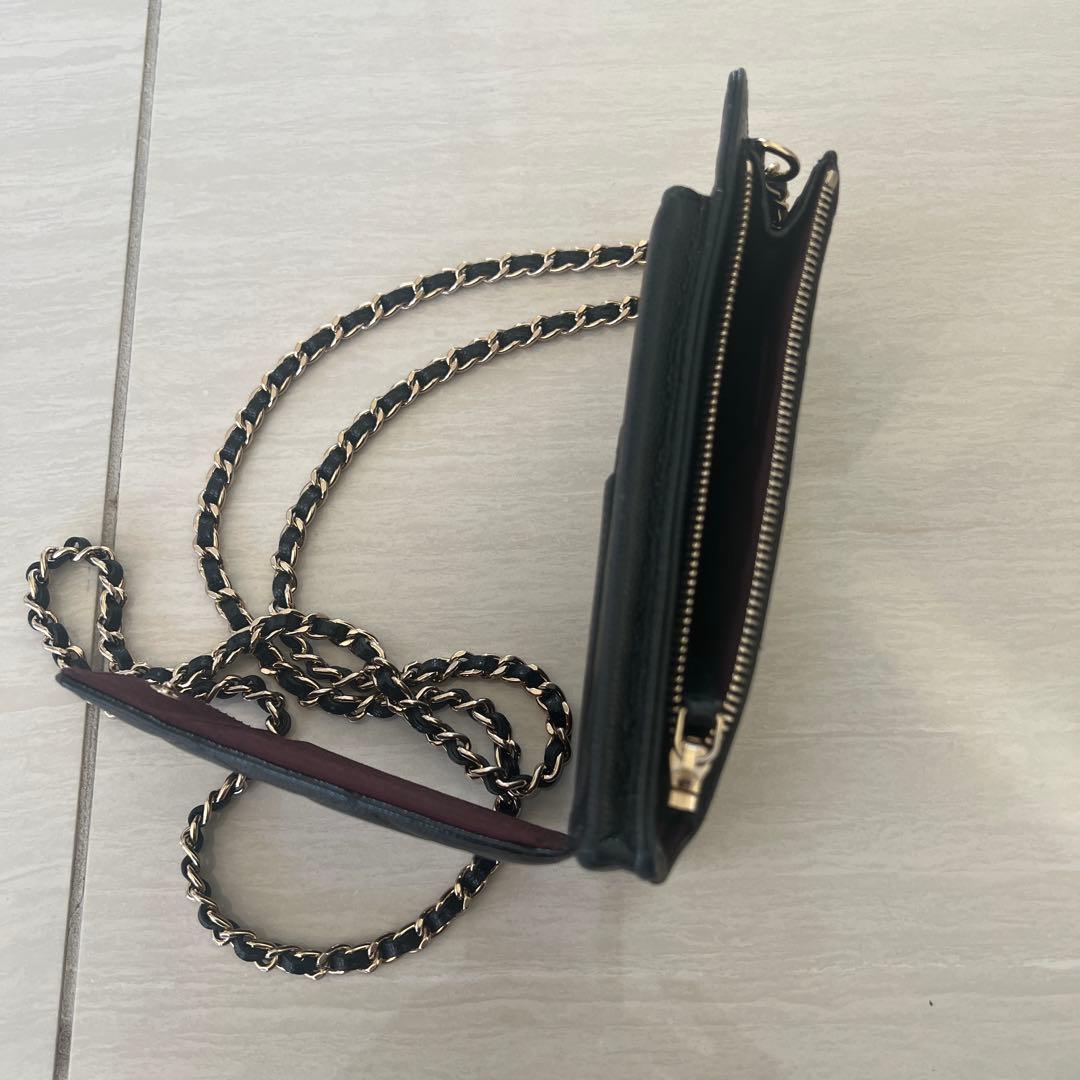 シャネルフォンケースショルダーキャビアスキン