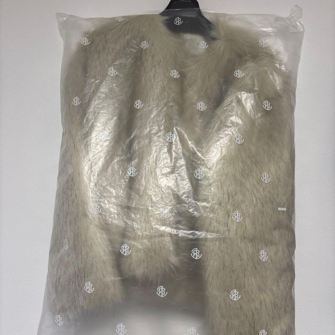 Searoomlynn mix colorボリュームファーコート