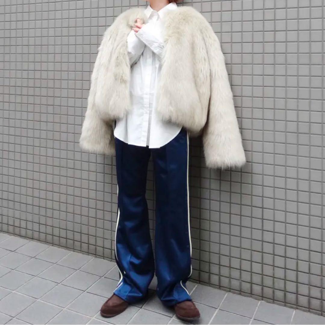 Searoomlynn mix colorボリュームファーコート