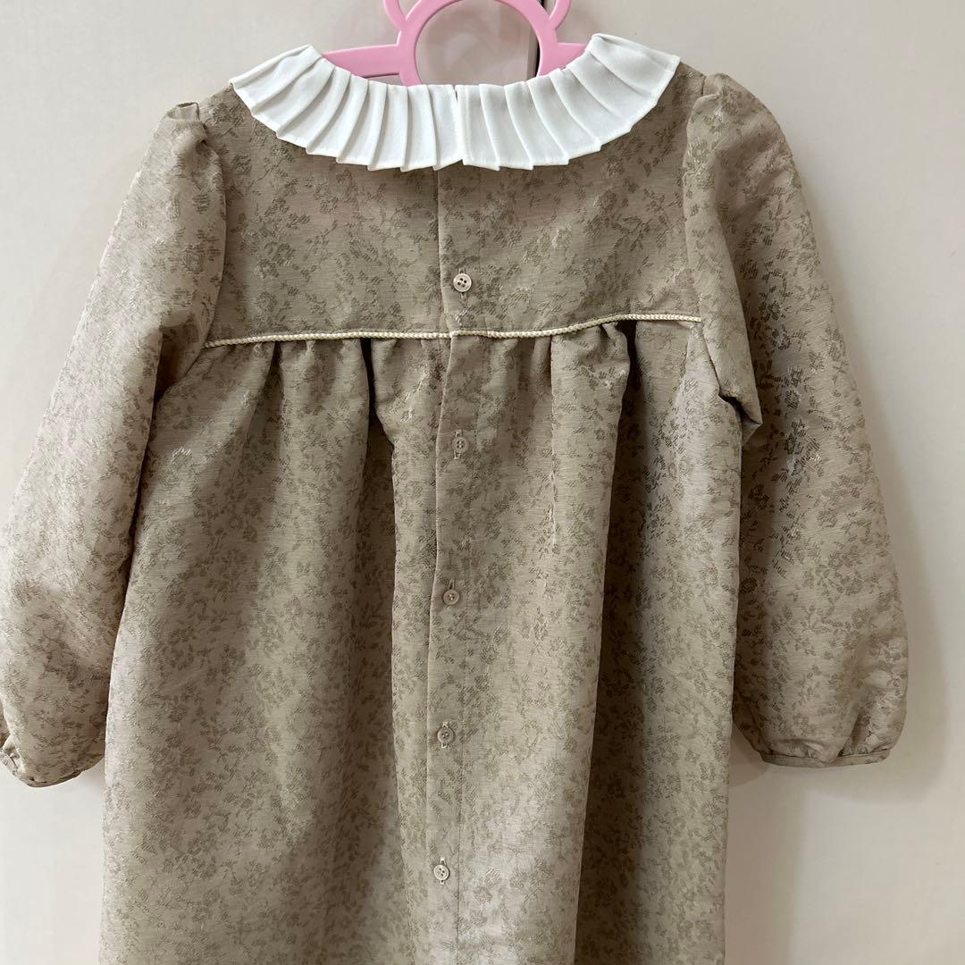 オリオン　ベージュ花柄ワンピースのみ