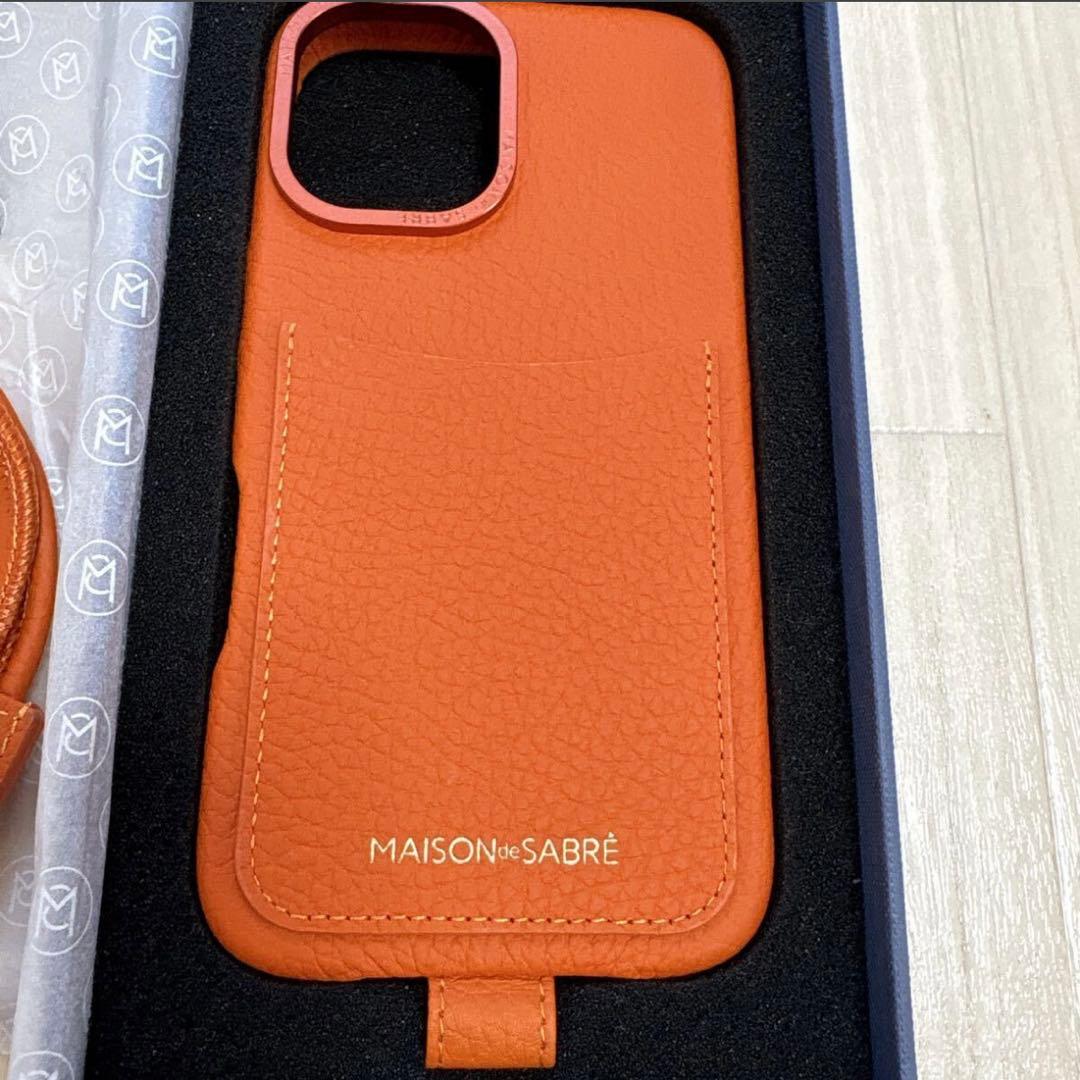 MAISON de SABRE ストラップ付スマホケース iPhone16