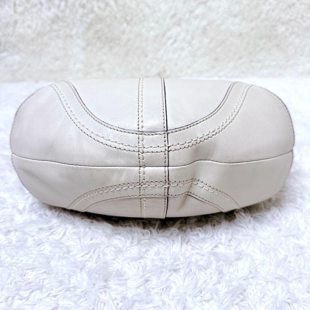 希少✨ COACH コーチ ワンショルダー ハーフムーン ホワイト 編み込み