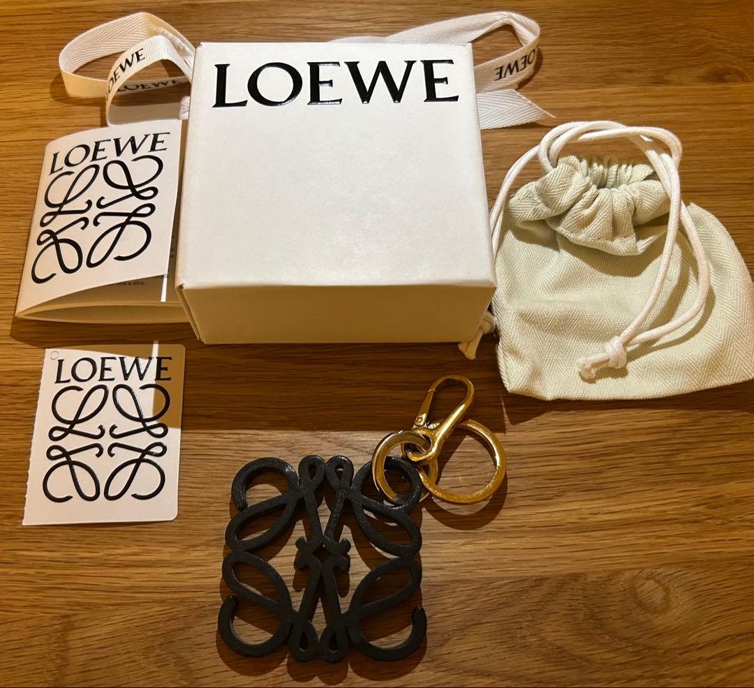 LOEWE チャーム　キーリング
