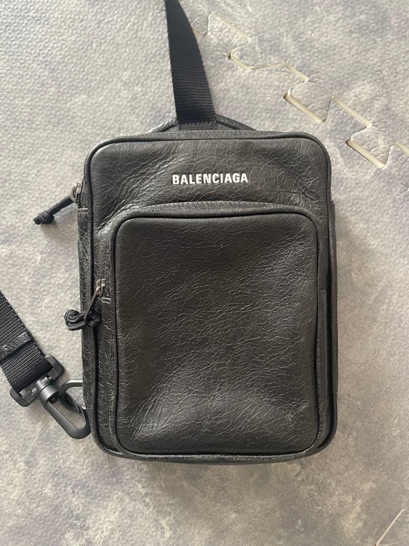 【最終価格】バレンシアガ　BALENCIAGA エクスプローラーバッグ　メンズ