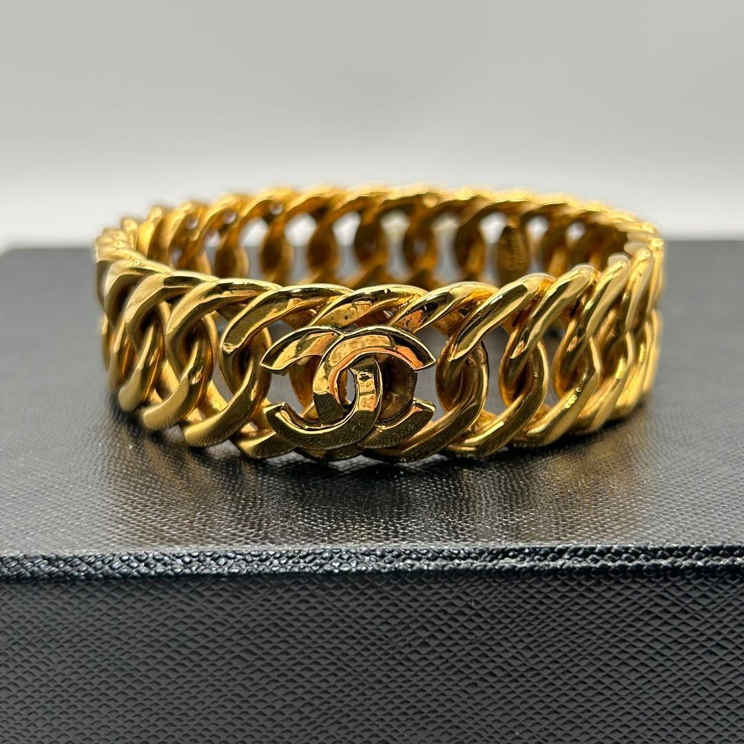 シャネル　CHANEL ブレスレット　バングル　ゴールド　マメ