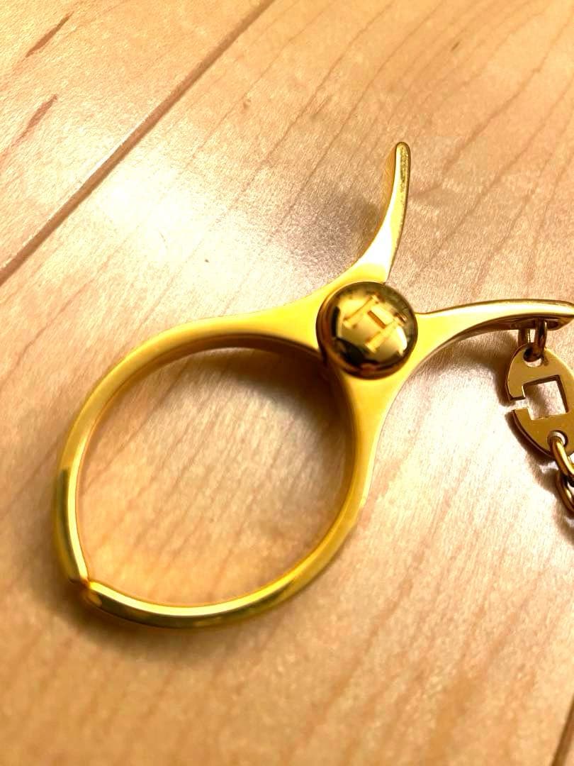 美品 お洒落 HERMES グローブホルダー ゴールド チャーム 手袋 バッグ