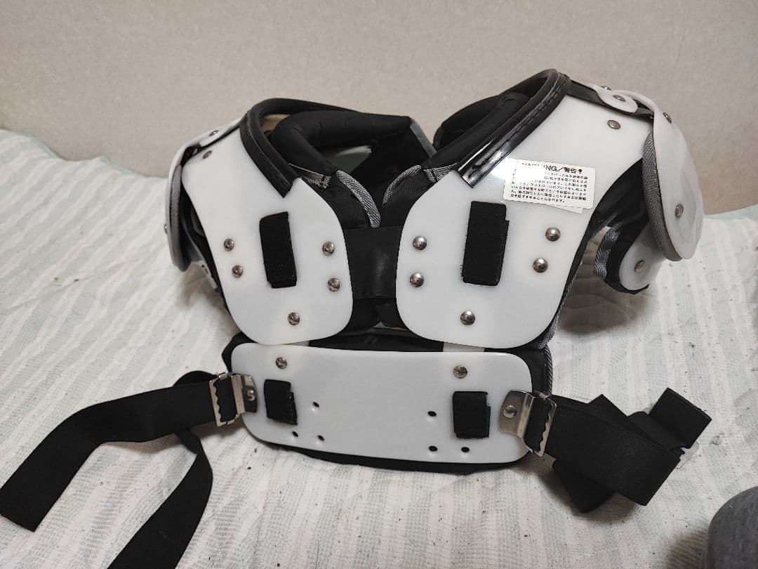 TITAN PRO ショルダーパッド SMALL ホワイト