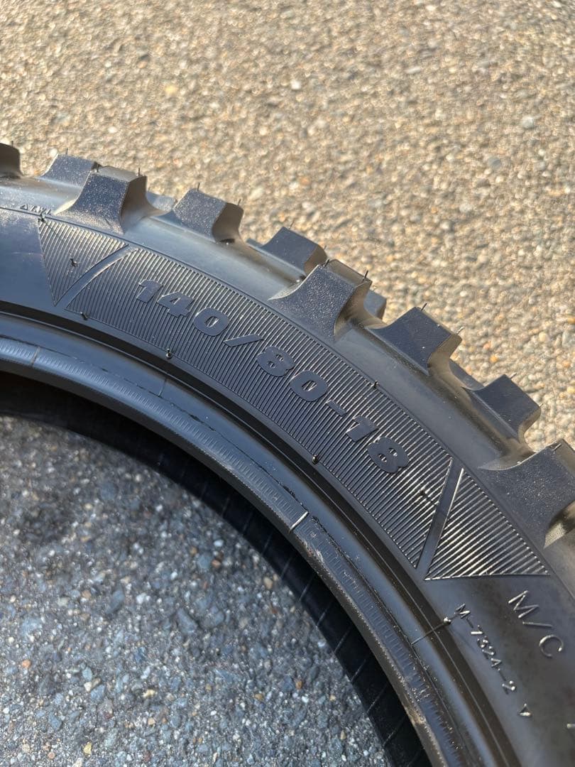MAXXIS オフロードタイヤ 140/80-18 公道走行可能