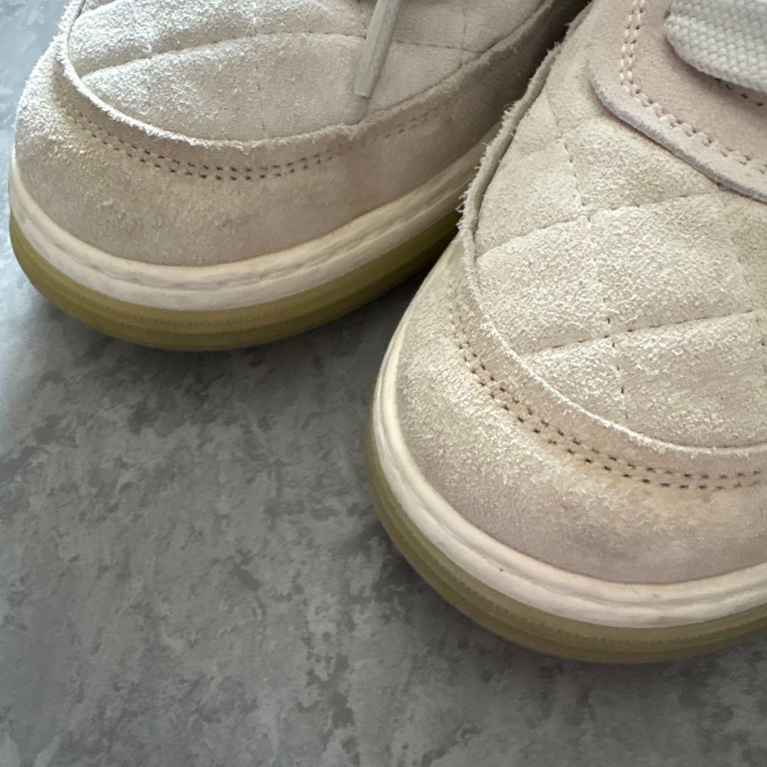 CHANEL キルティングスニーカー