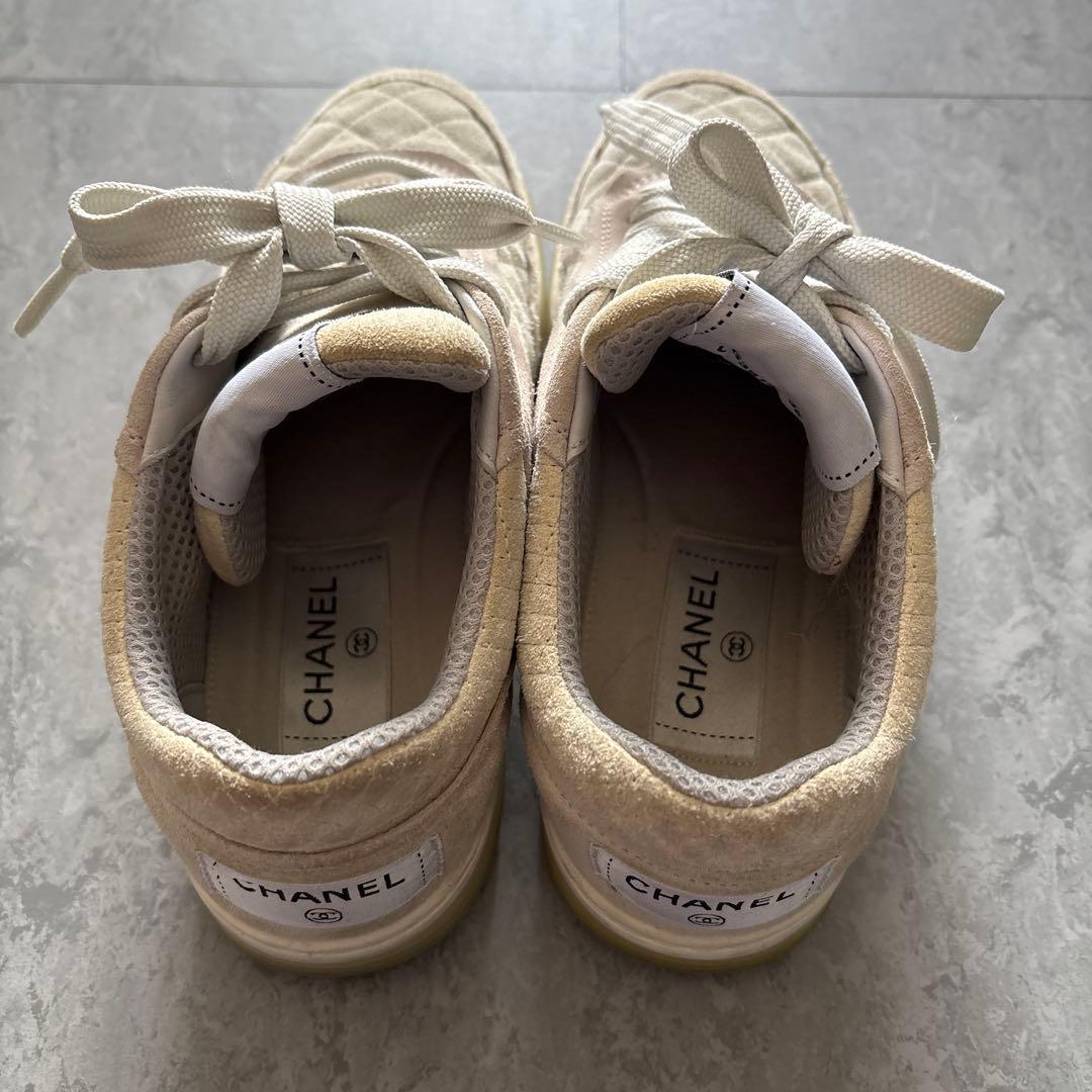 CHANEL キルティングスニーカー