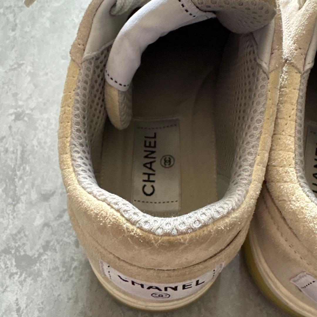 CHANEL キルティングスニーカー