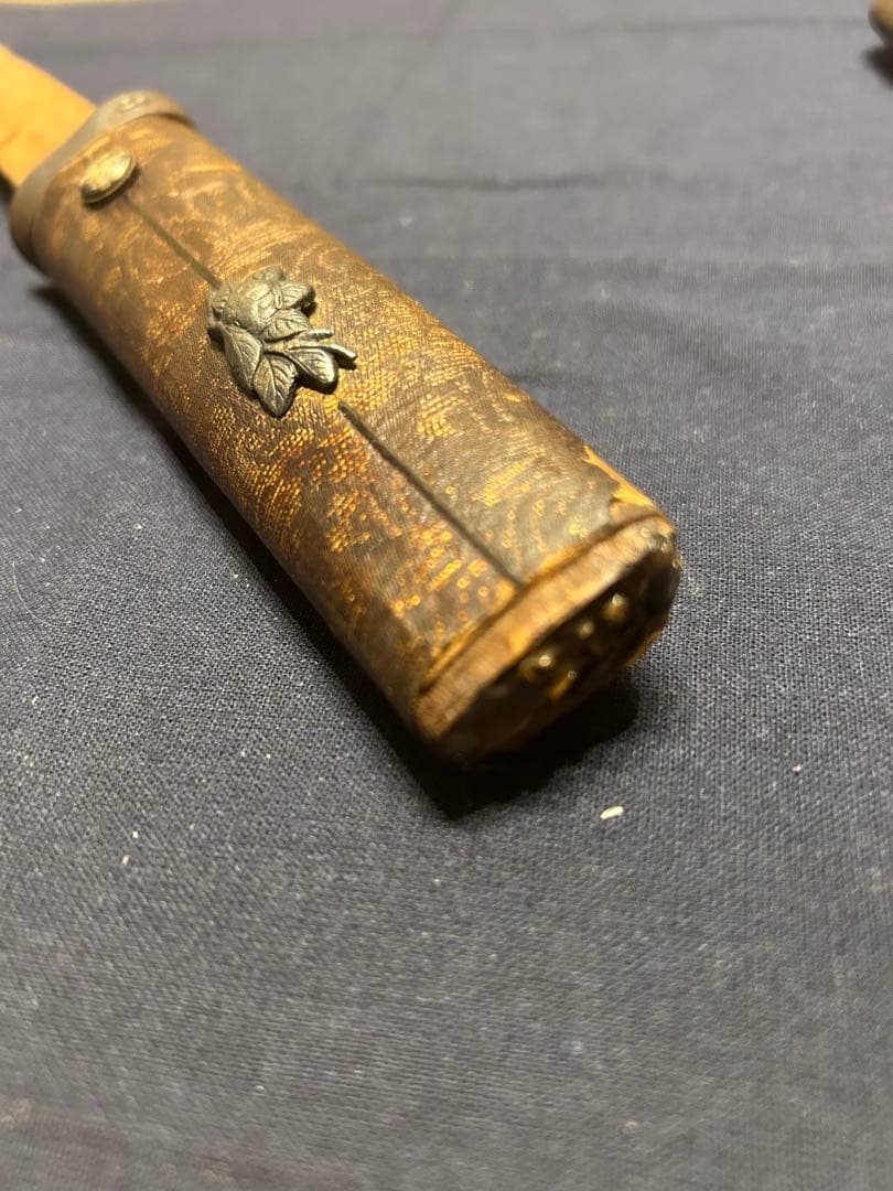 【木製刀身】装飾短刀 木製刃付き 切羽 目貫 目釘 斬鉄剣